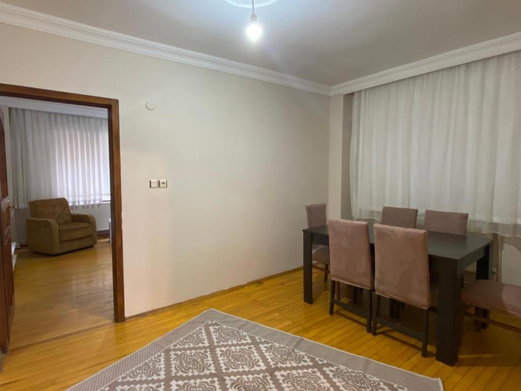 2 Bedrooms Area Located 2 Floor Apartament *