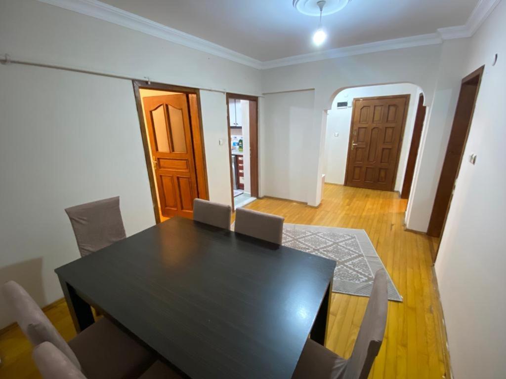 Apartament 2 Bedrooms Area Located 2 Floor *