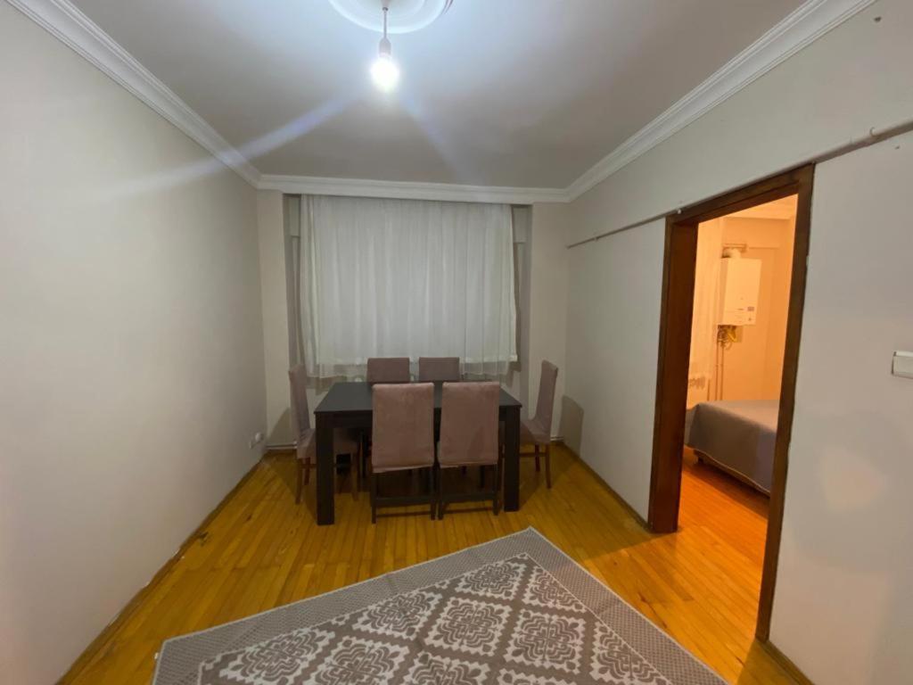 Apartament 2 Bedrooms Area Located 2 Floor *